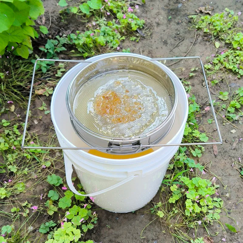 Honey Strainer. Double Sieve Honey Coarse And Fine Filter, SS Honey Extraction Tools Double Layers Adjustable Arms Bee Sieve
